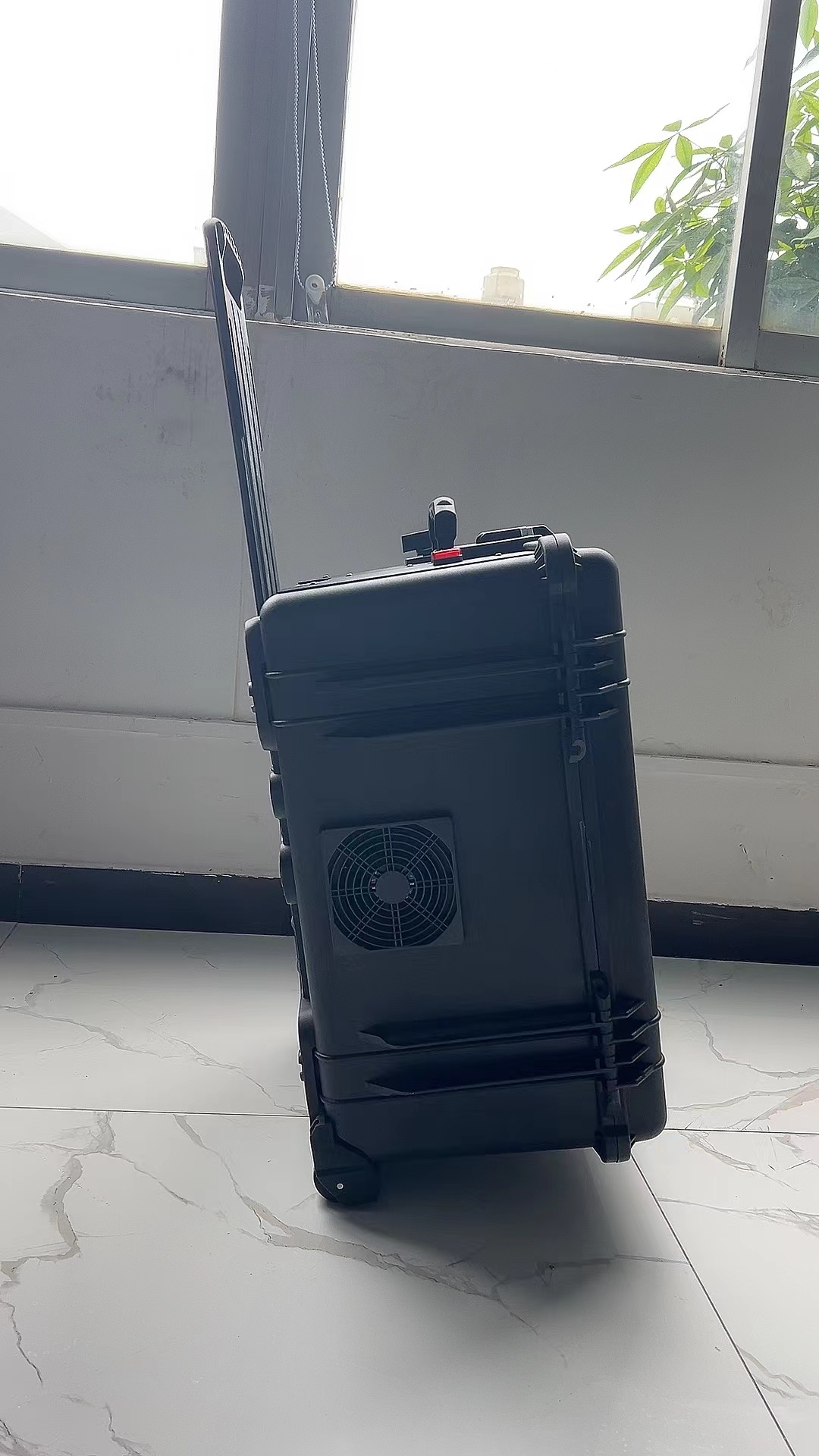 永丰手拉箱型移动通信干扰器
